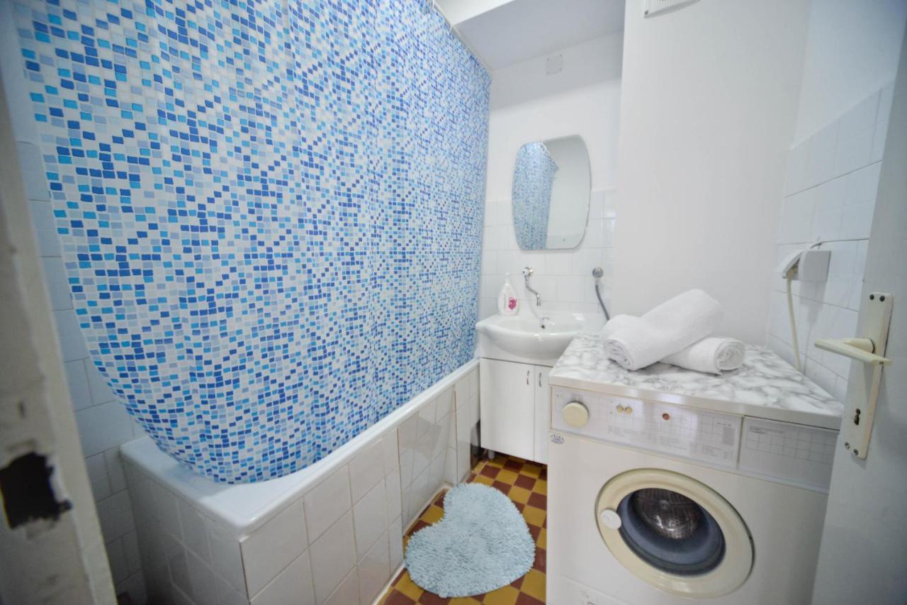Apartman Centar Lux Пирот Экстерьер фото