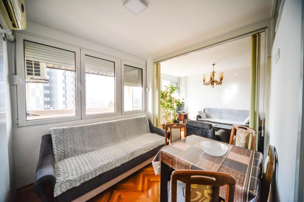 Apartman Centar Lux Пирот Экстерьер фото